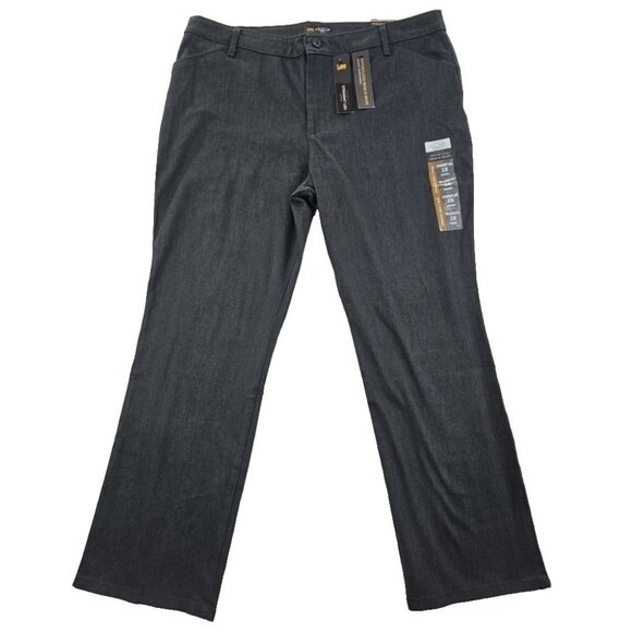 NEW Lee Women's Relaxed Fit Straight Leg Jeans Size 18 Mid Rise Stretch Dark NWT - Picture 1 of 16